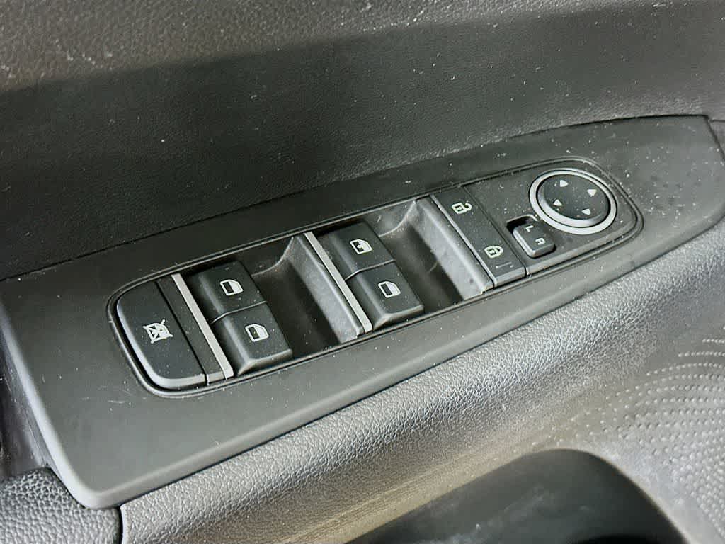 Thumbnail: 2024 Kia Forte - 28