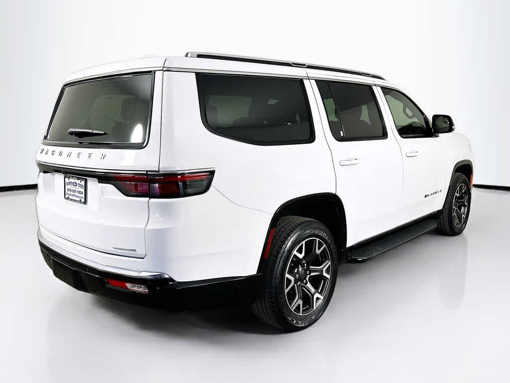 Thumbnail: 2023 Jeep Wagoneer - 24