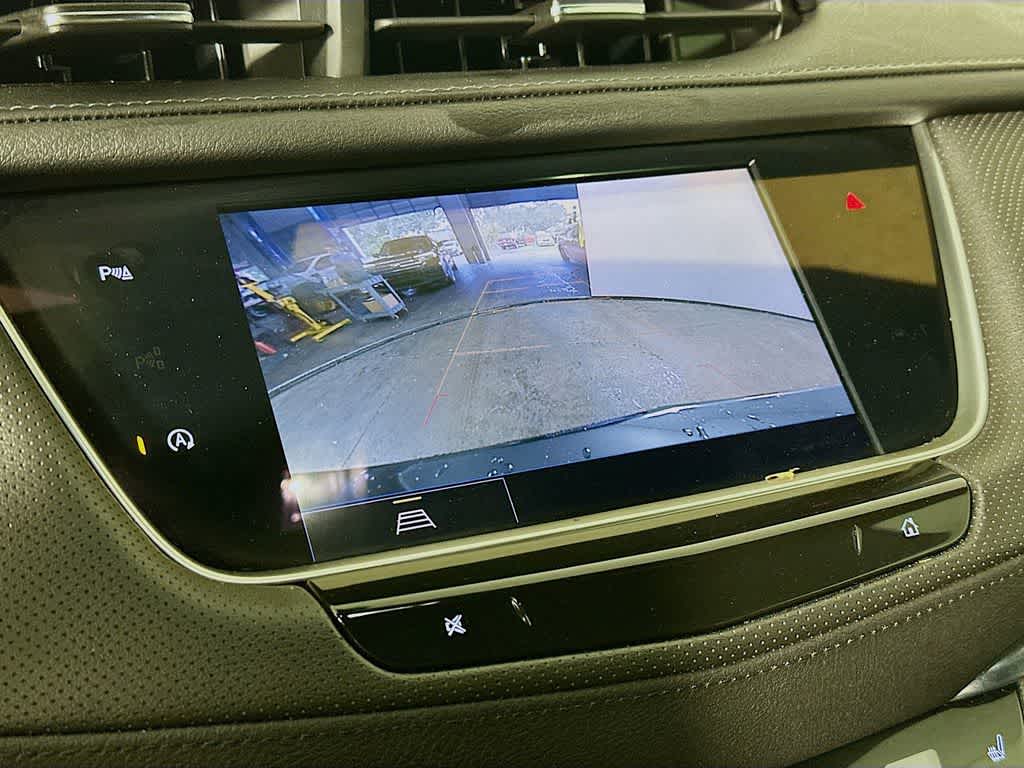 Thumbnail: 2023 Cadillac XT5 - 28