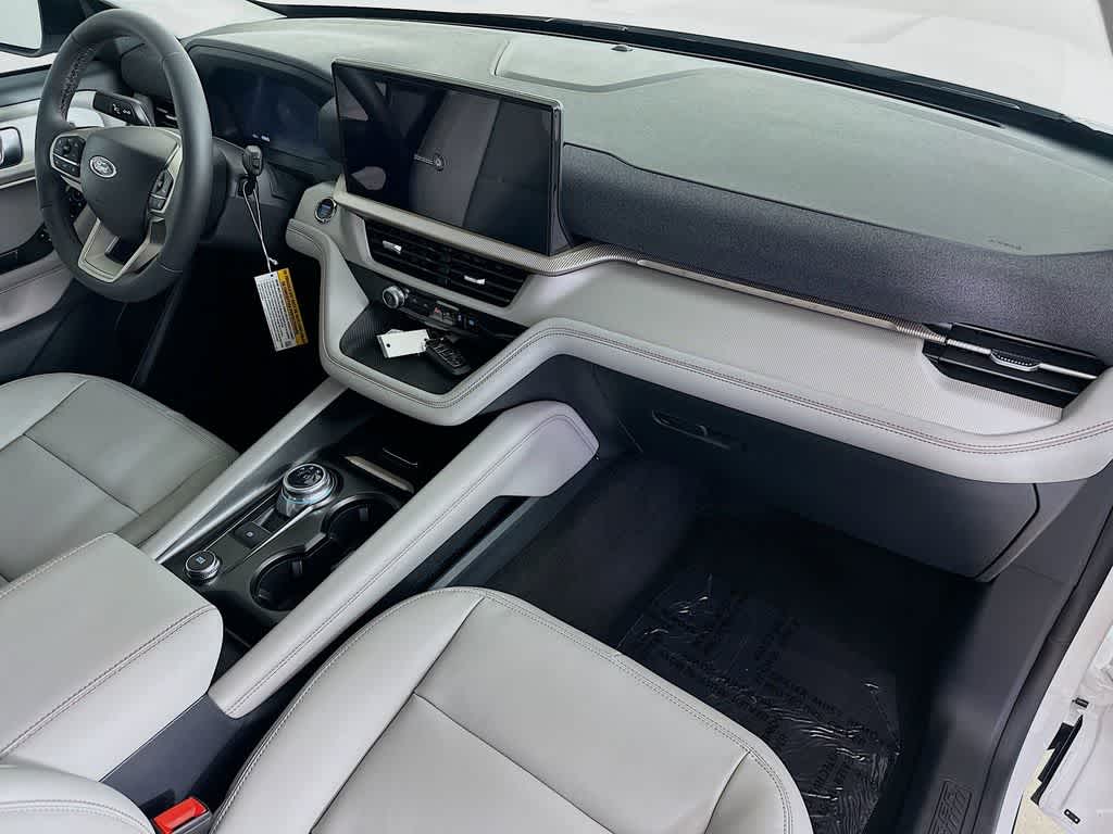 Thumbnail: 2025 Ford Explorer - 33