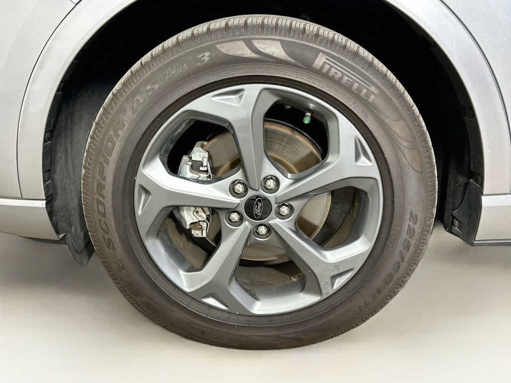 Thumbnail: 2023 Ford Escape - 8