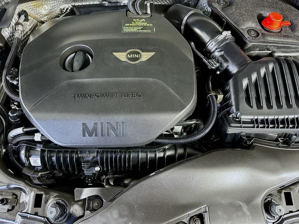 Thumbnail: 2016 MINI Cooper Hardtop - 9