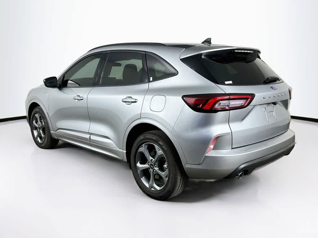 Thumbnail: 2023 Ford Escape - 4