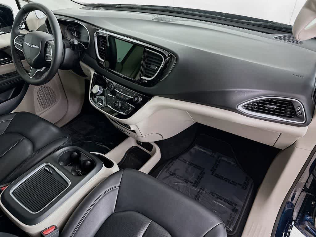 Thumbnail: 2024 Chrysler Pacifica - 33