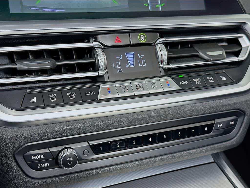 Thumbnail: 2022 BMW 4 Series - 18