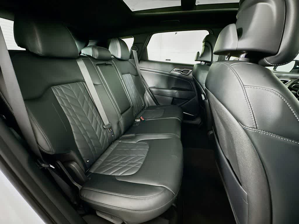 Thumbnail: 2023 Kia Sportage - 32