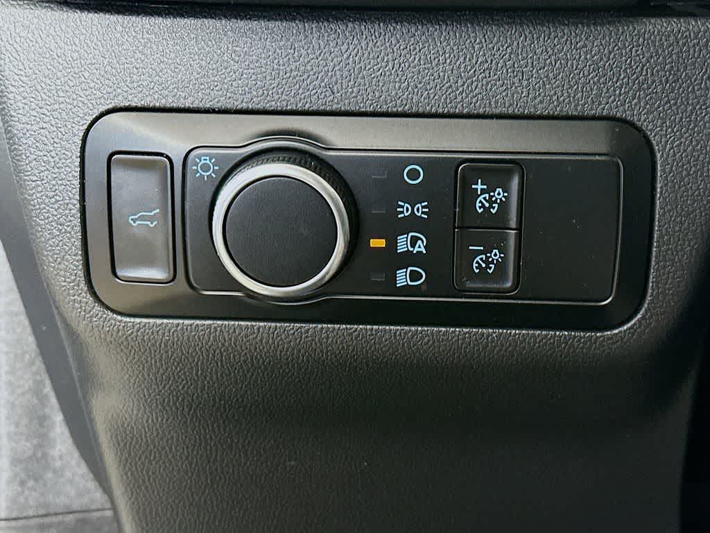 Thumbnail: 2023 Ford Escape - 28