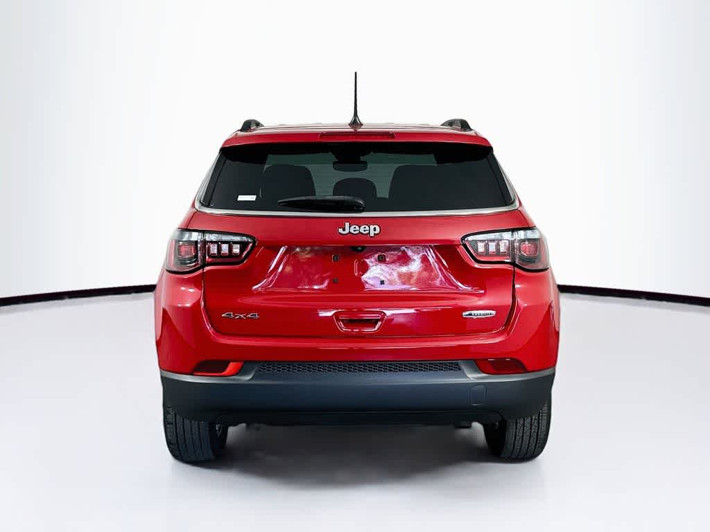 Thumbnail: 2023 Jeep Compass - 5