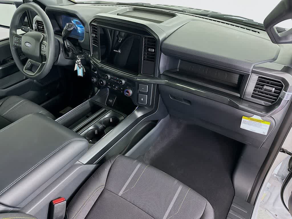 Thumbnail: 2025 Ford F-150 - 32
