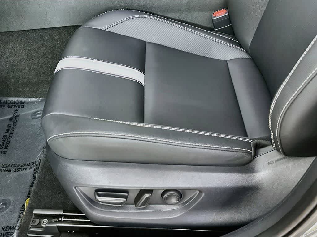 Thumbnail: 2025 Toyota Camry - 30