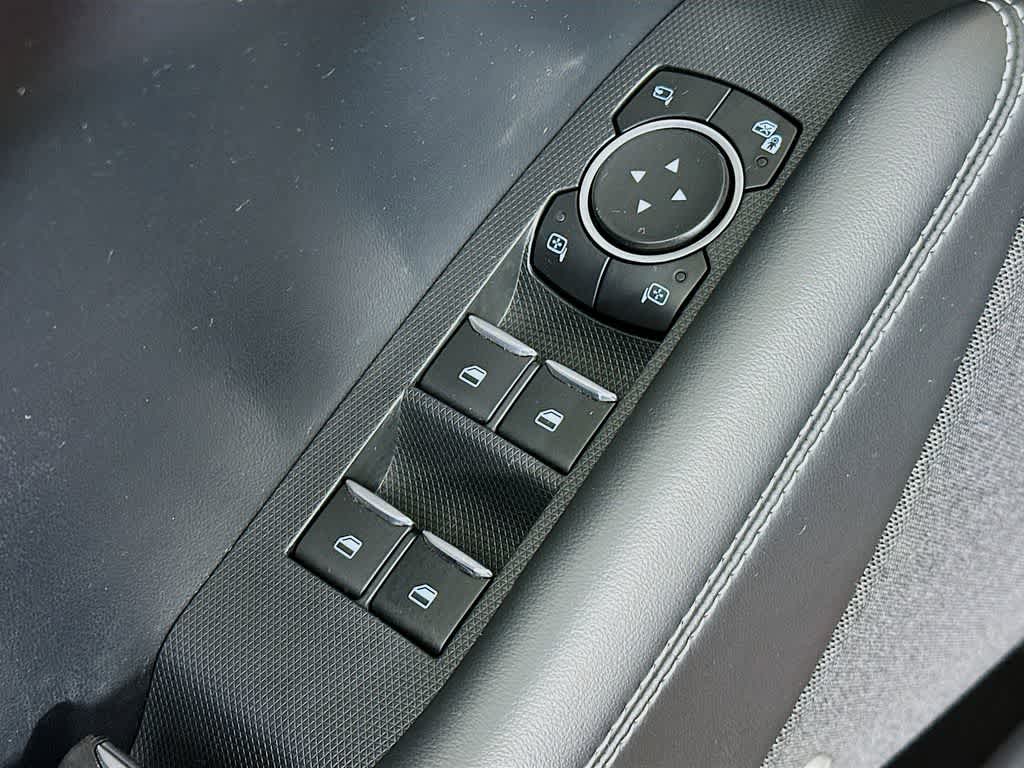 Thumbnail: 2021 Ford Mustang Mach-E - 29