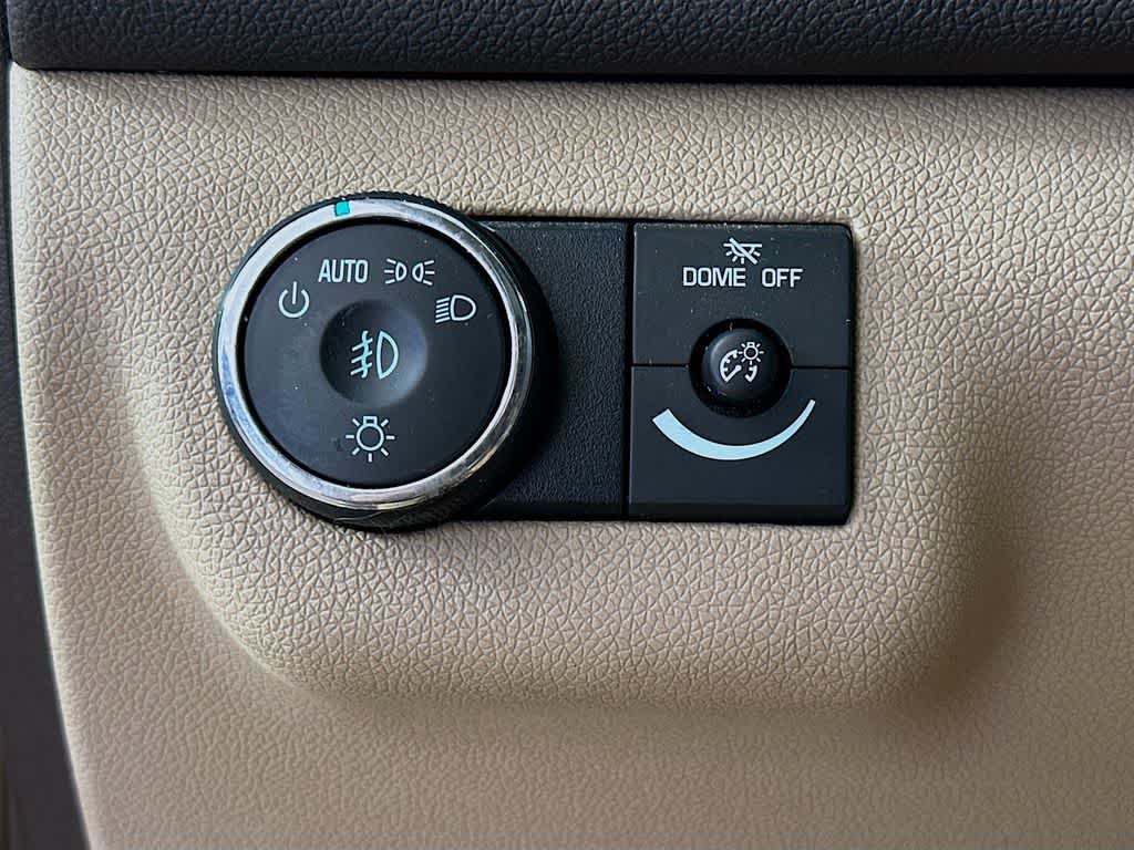 Thumbnail: 2010 Buick Enclave - 26