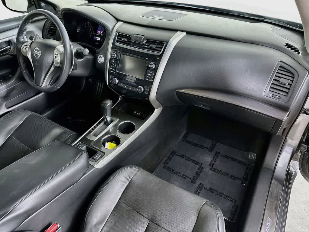 Thumbnail: 2014 Nissan Altima - 32