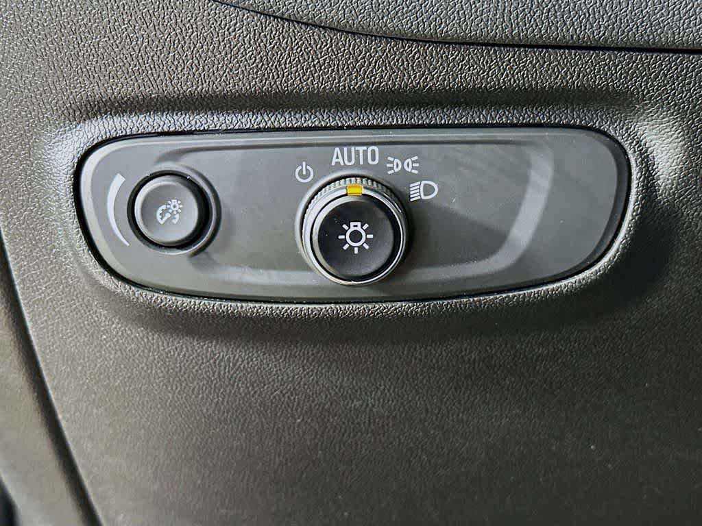 Thumbnail: 2024 Chevrolet Equinox - 27