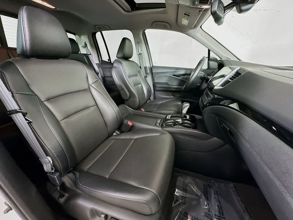 Thumbnail: 2018 Honda Ridgeline - 15