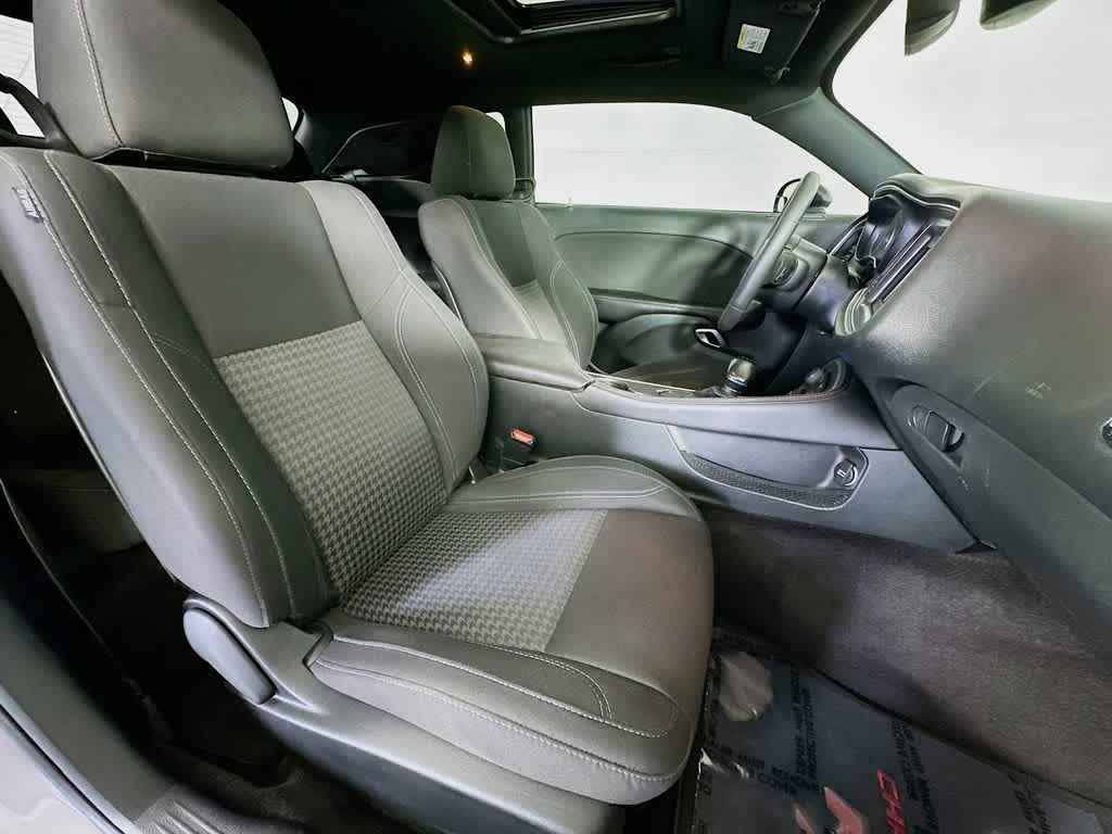 Thumbnail: 2018 Dodge Challenger - 14