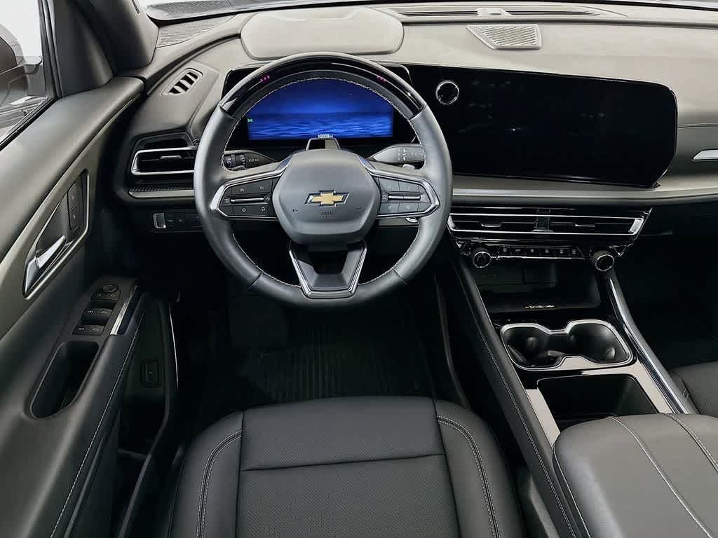 Thumbnail: 2025 Chevrolet Traverse - 10