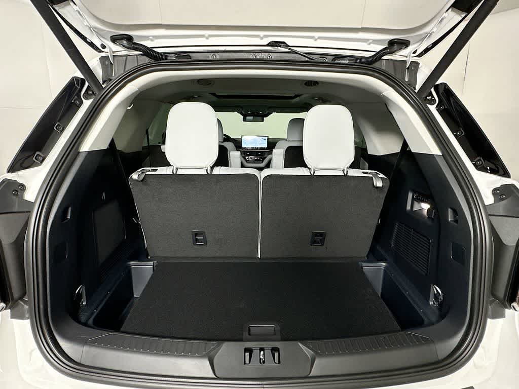 Thumbnail: 2025 Ford Explorer - 20