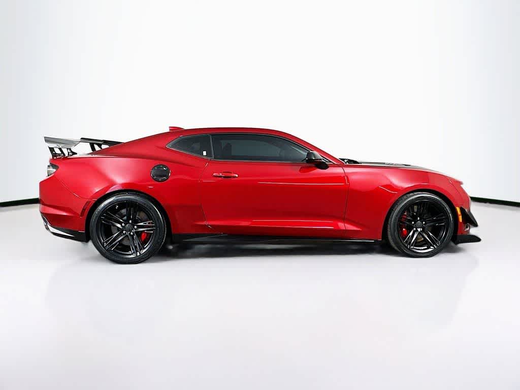 Thumbnail: 2019 Chevrolet Camaro - 25