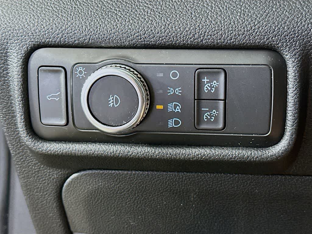 Thumbnail: 2021 Ford Explorer - 27