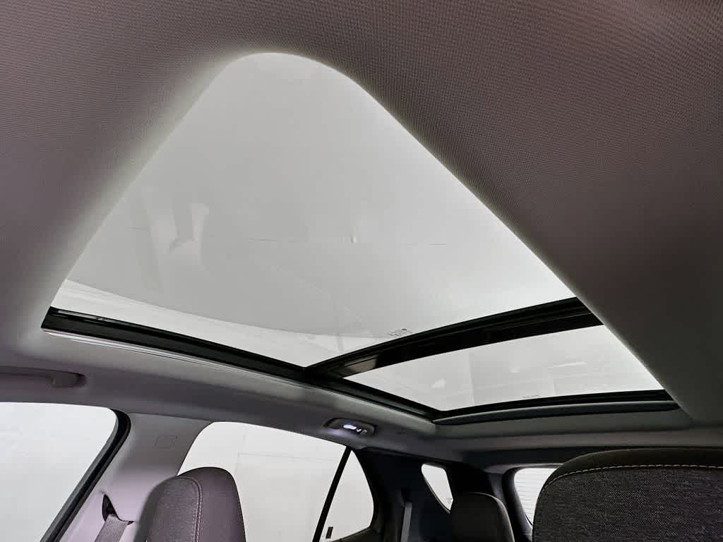 Thumbnail: 2022 Chevrolet Equinox - 30