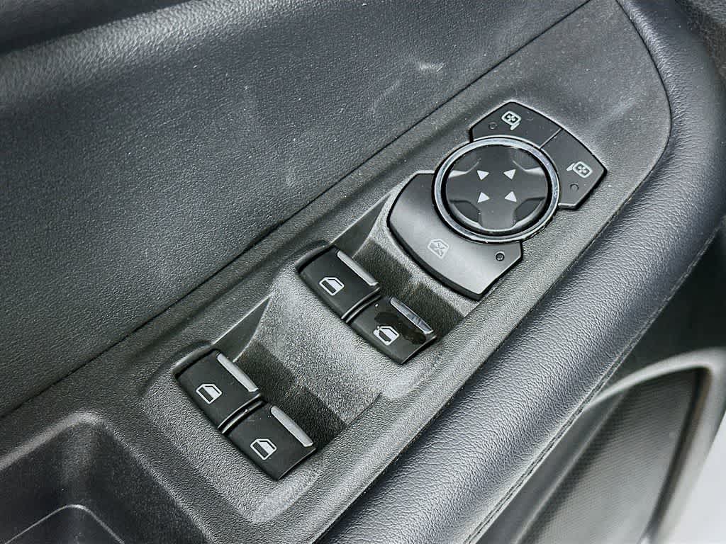 Thumbnail: 2022 Ford Edge - 28