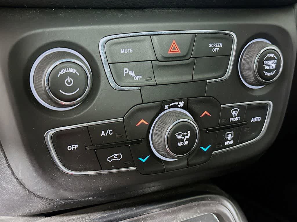 Thumbnail: 2019 Jeep Compass - 18