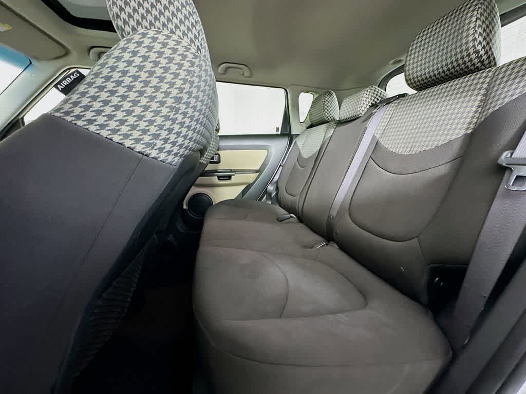 Thumbnail: 2012 Kia Soul - 13