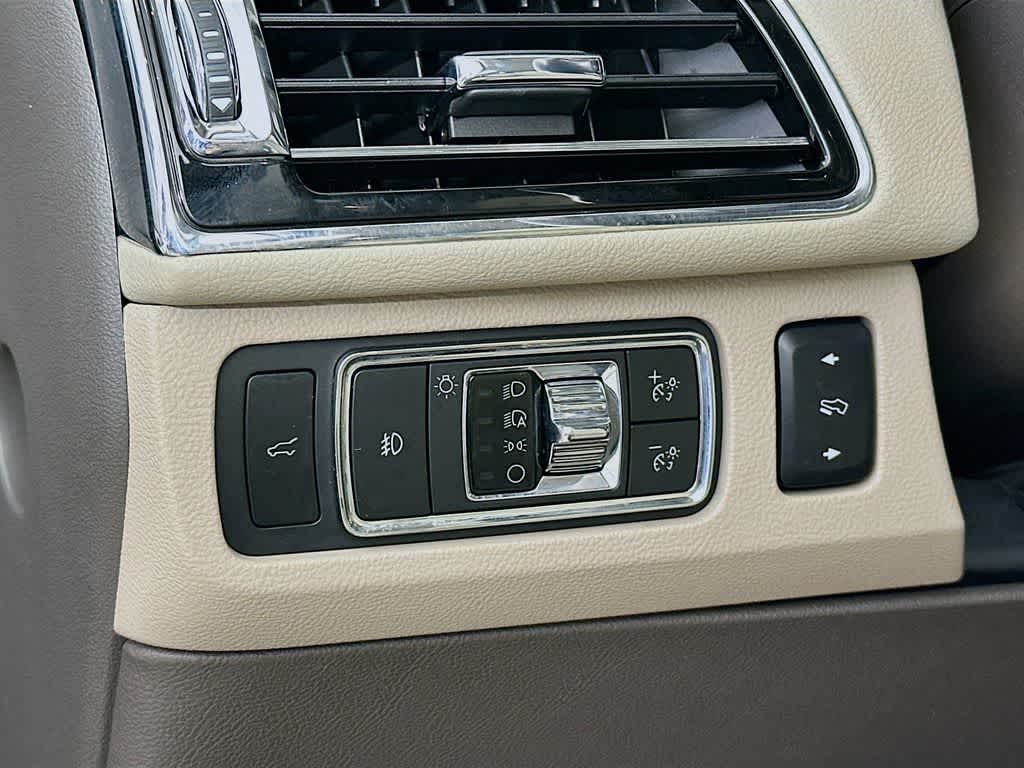 2022 Lincoln Navigator L Reserve 26