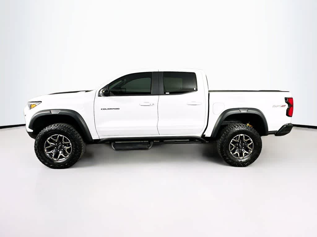 Thumbnail: 2023 Chevrolet Colorado - 3