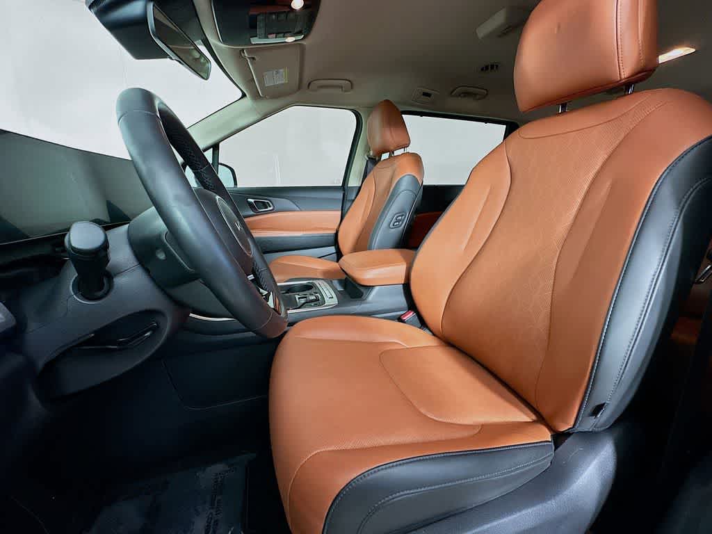Thumbnail: 2025 Kia Carnival - 12