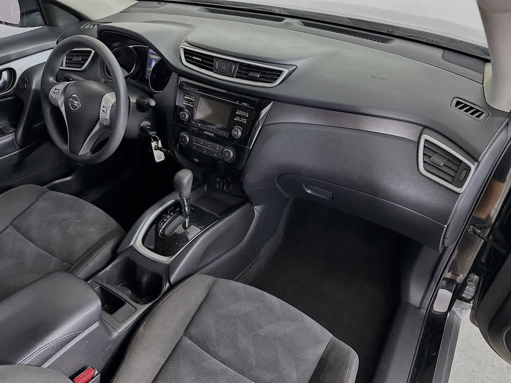 Thumbnail: 2016 Nissan Rogue - 32