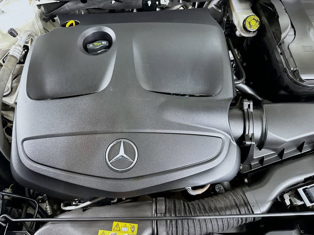 Thumbnail: 2018 Mercedes-Benz GLA - 9