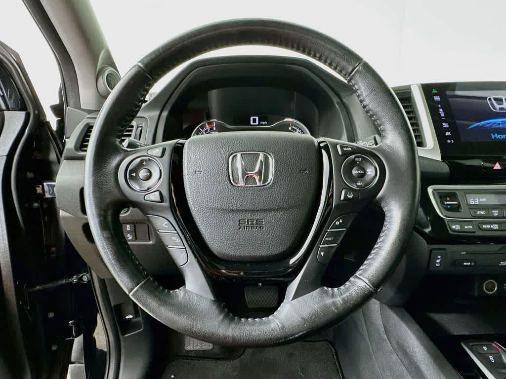 Thumbnail: 2016 Honda Pilot - 16