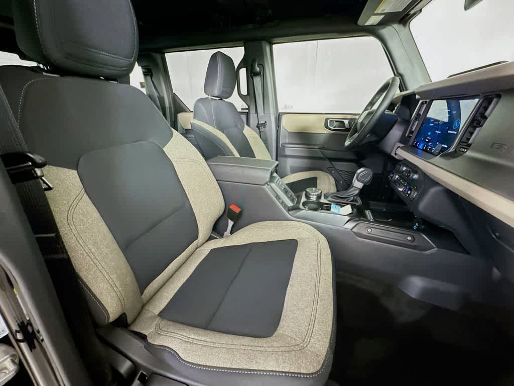 Thumbnail: 2025 Ford Bronco - 15