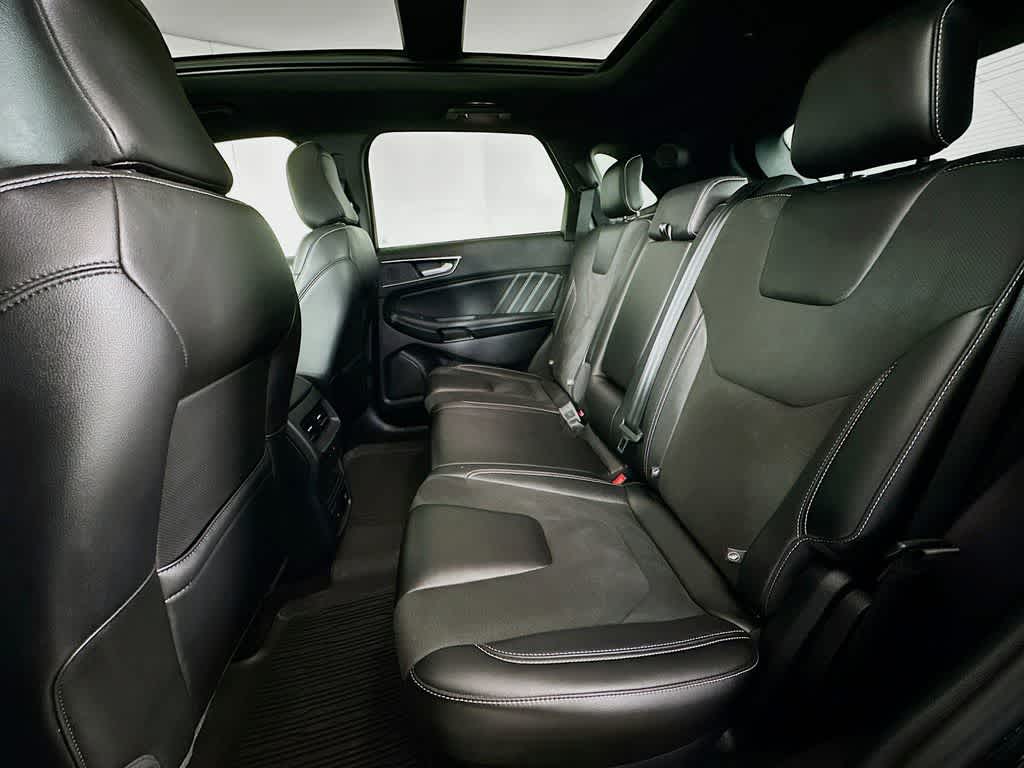 Thumbnail: 2020 Ford Edge - 14