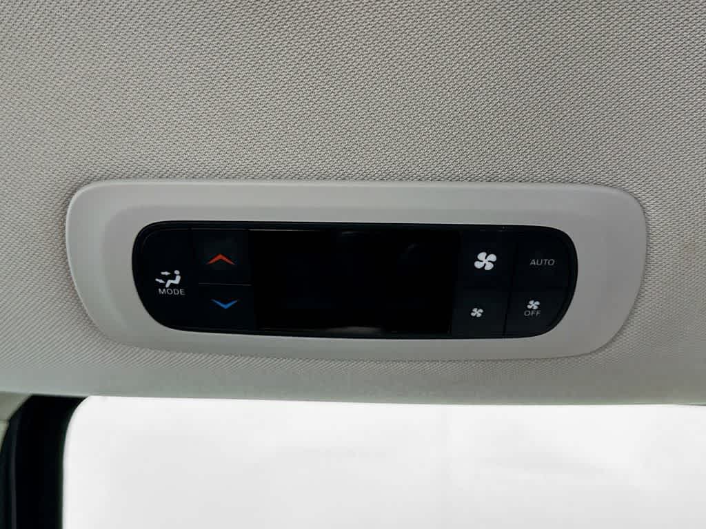 Thumbnail: 2024 Chrysler Pacifica - 13