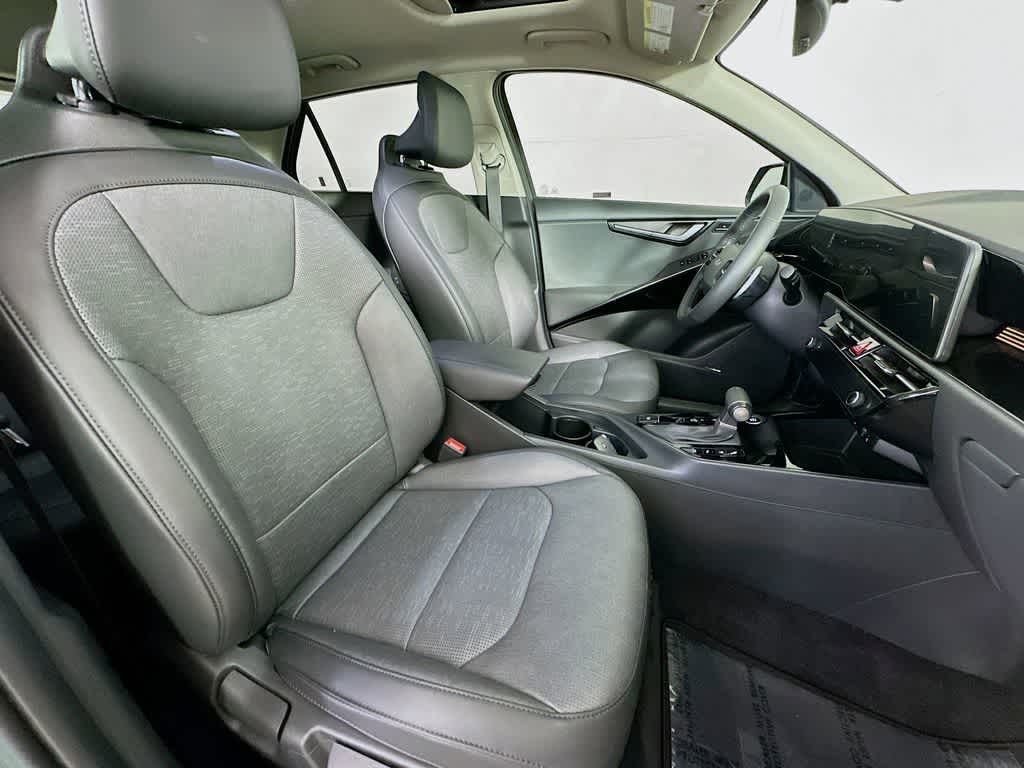 2023 Kia Niro SX Touring 15
