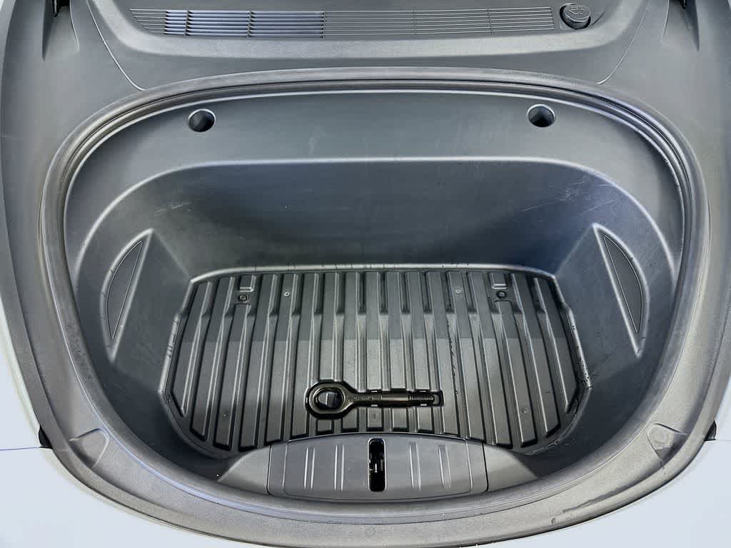 Thumbnail: 2021 Tesla Model 3 - 8