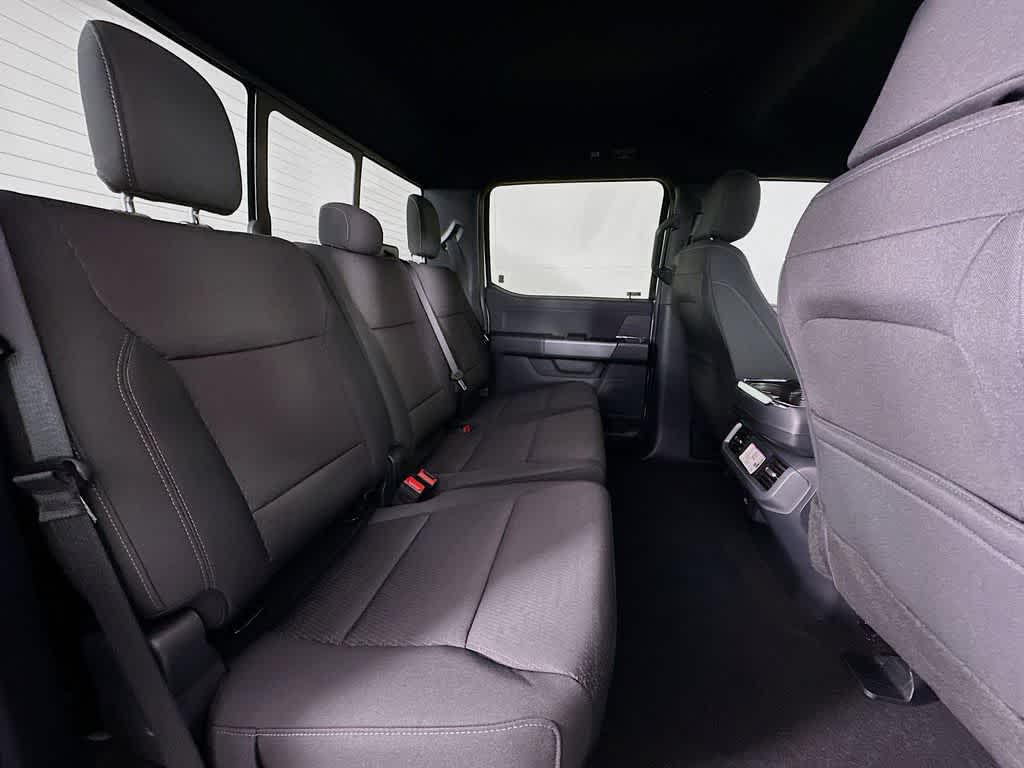 Thumbnail: 2025 Ford F-150 - 32