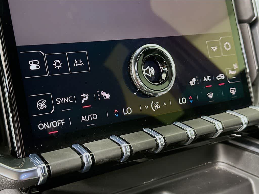 Thumbnail: 2025 GMC Acadia - 18