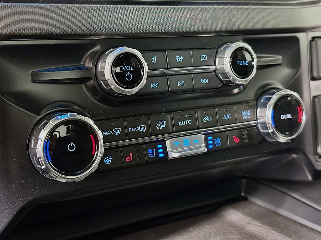 Thumbnail: 2024 Ford Econoline - 18