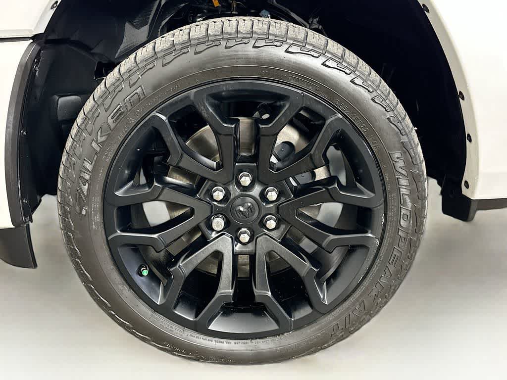 Thumbnail: 2025 RAM 1500 - 8