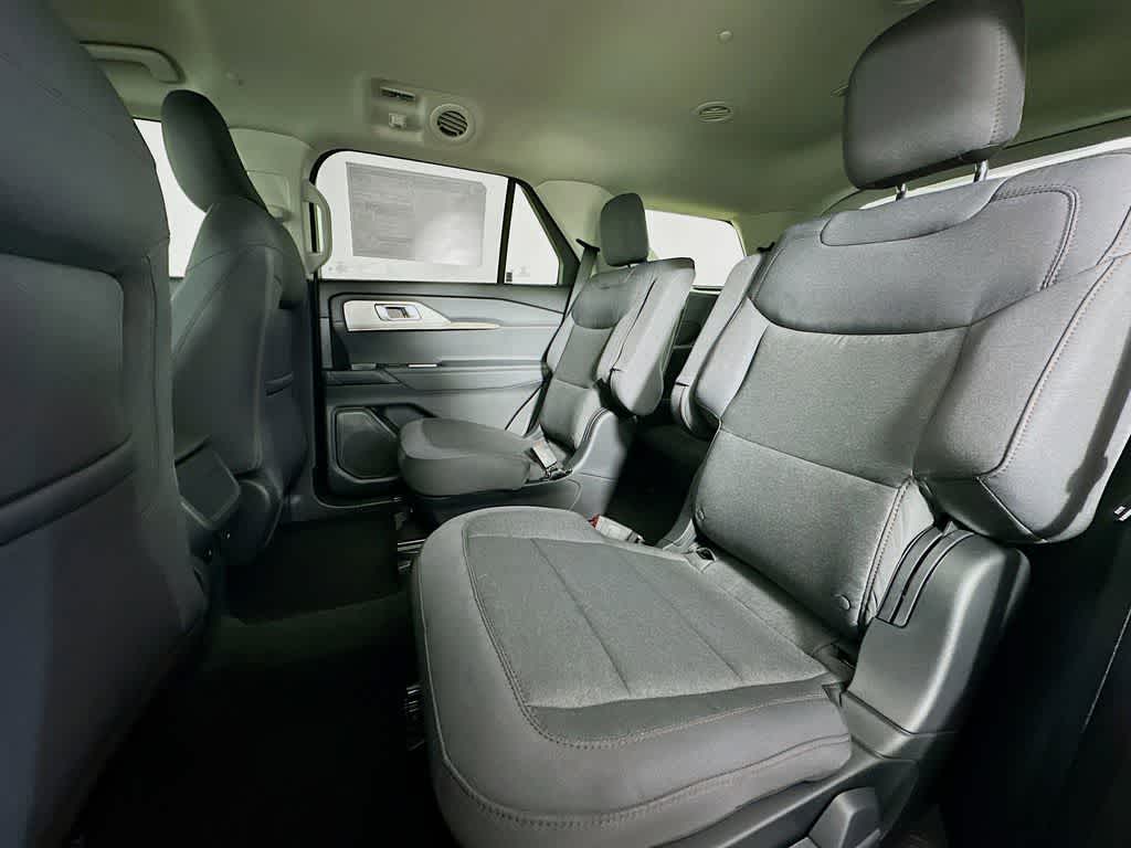 Thumbnail: 2026 Ford Explorer - 12