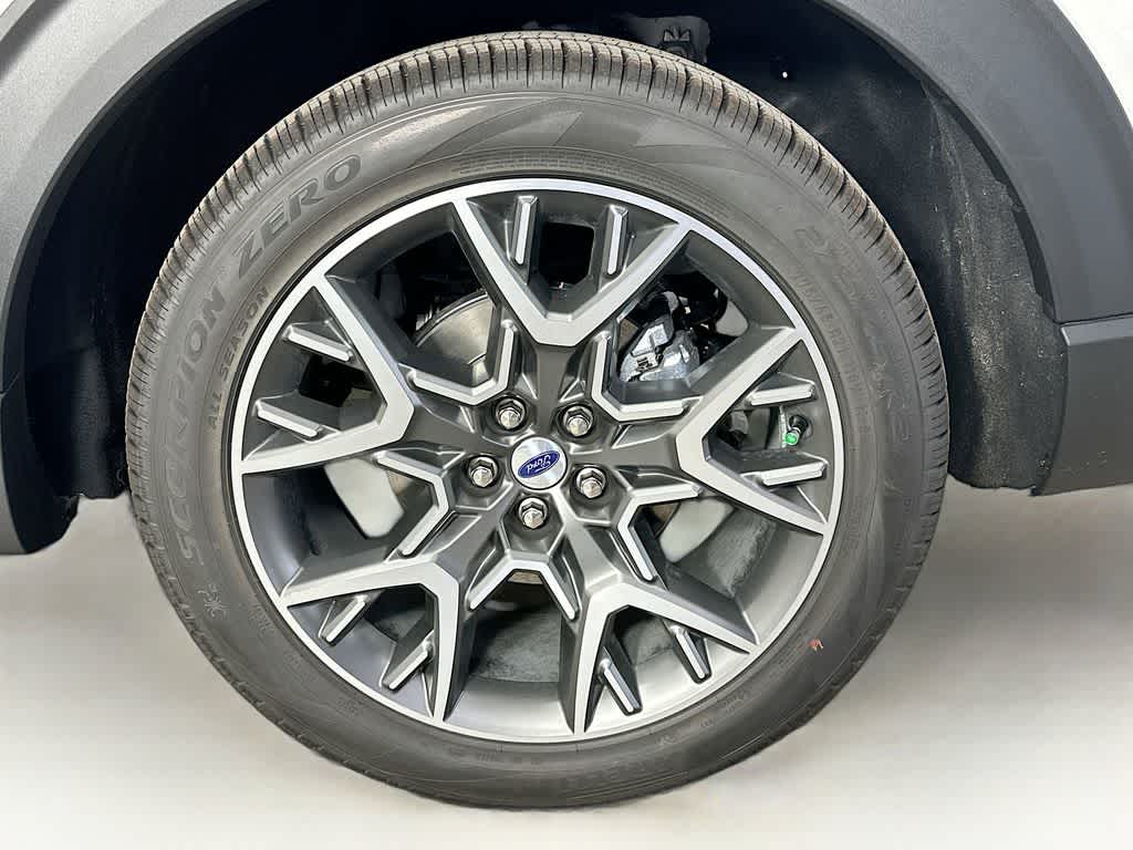 Thumbnail: 2025 Ford Explorer - 8