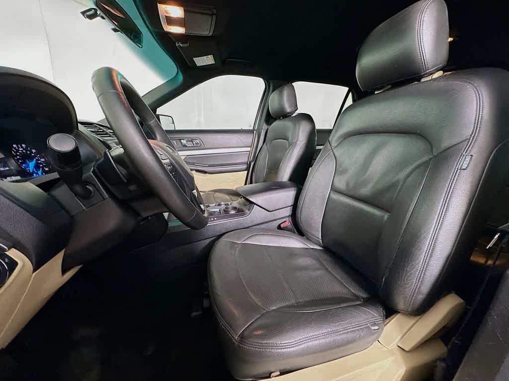 Thumbnail: 2017 Ford Explorer - 11