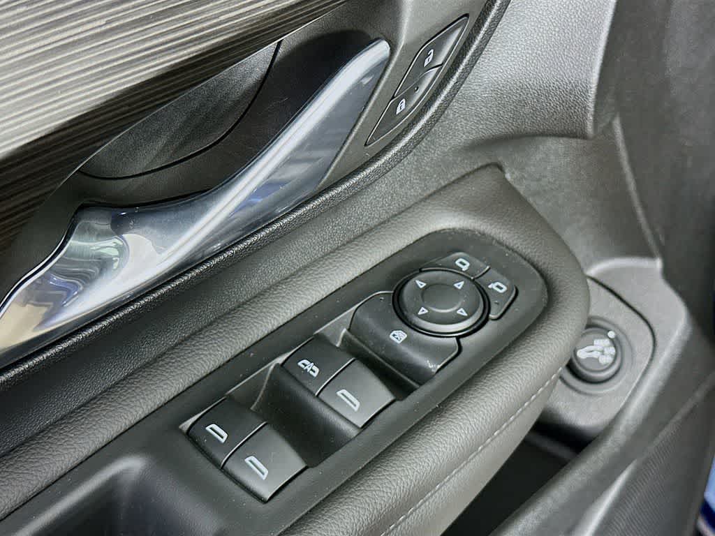 2022 GMC Terrain SLE 28