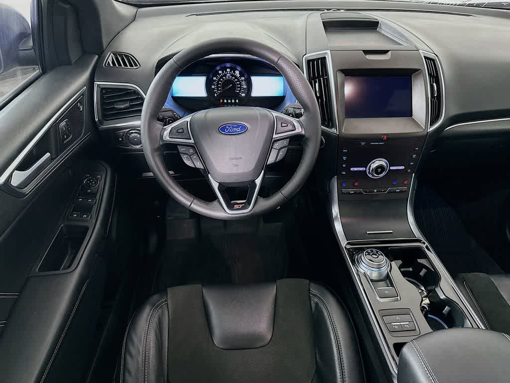 Thumbnail: 2020 Ford Edge - 10