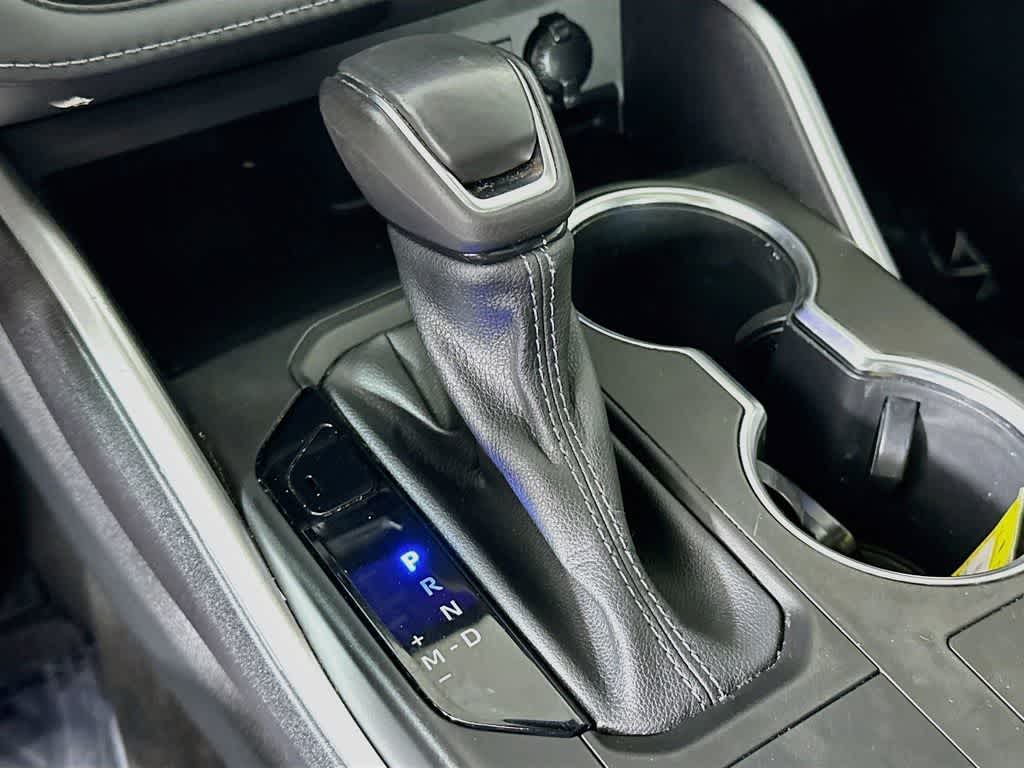 Thumbnail: 2023 Toyota Highlander - 19