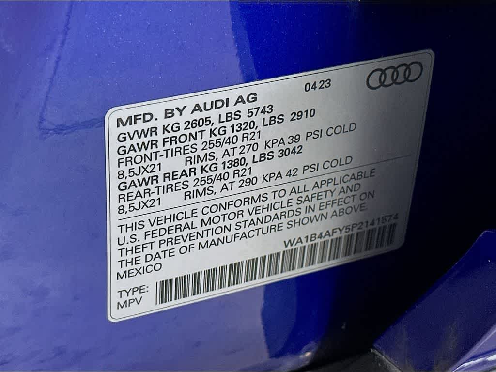 Thumbnail: 2023 Audi SQ5 - 23